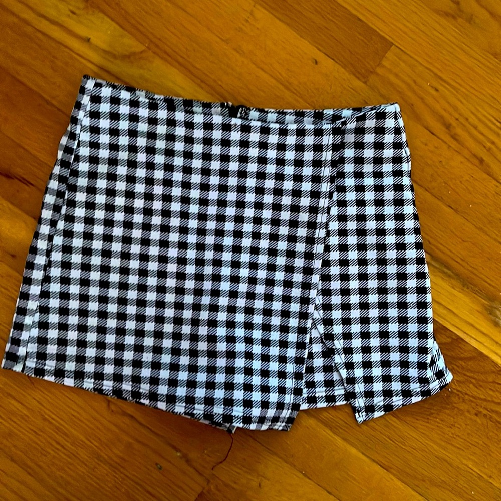 Women’s M Skort